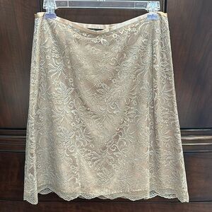 id/entity by Lord and Taylor Gold lace skirt Size 12 Gorgeous!